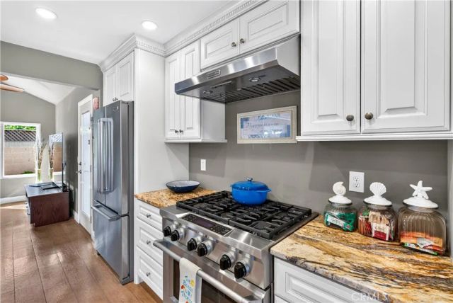 6832 Alexandria, Huntington Beach, CA 92647