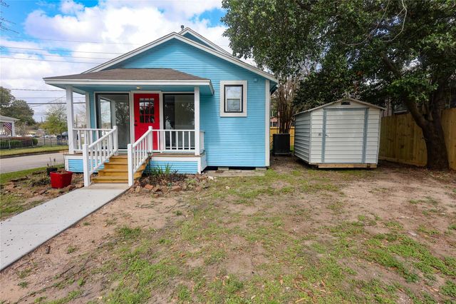 602 Higgins Street, Humble, TX 77338