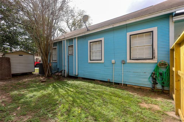 602 Higgins Street, Humble, TX 77338