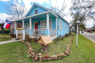 602 Higgins Street, Humble, TX 77338