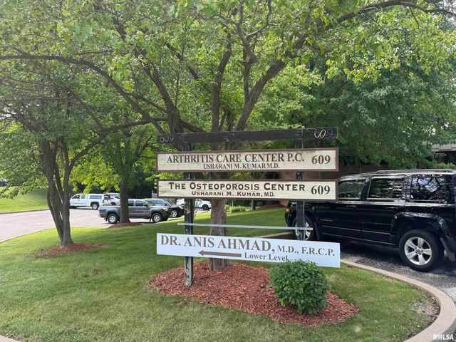 609 35TH Avenue Upper Level, Moline, IL 61265