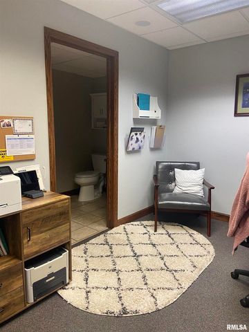 609 35TH Avenue Upper Level, Moline, IL 61265