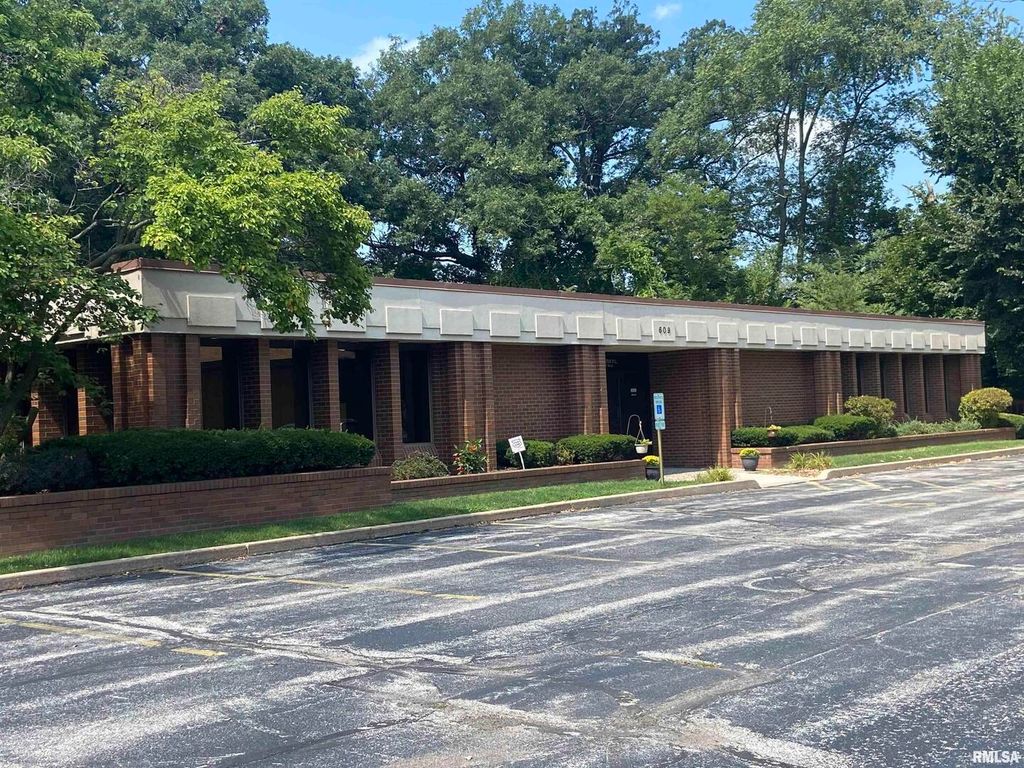 609 35TH Avenue Upper Level, Moline, IL 61265