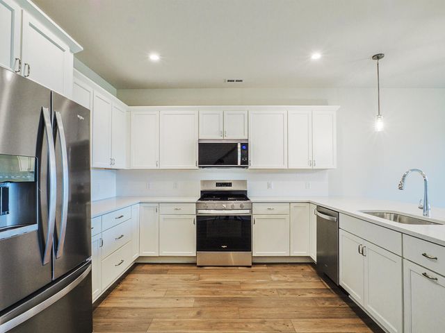 214 Sawgrass Drive, Crown Point, IN 46307