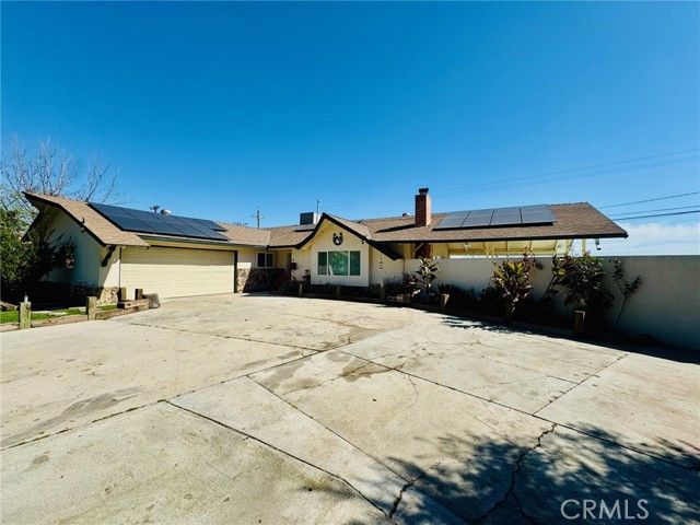 1031 Elizabeth Court, Bakersfield, CA 93308