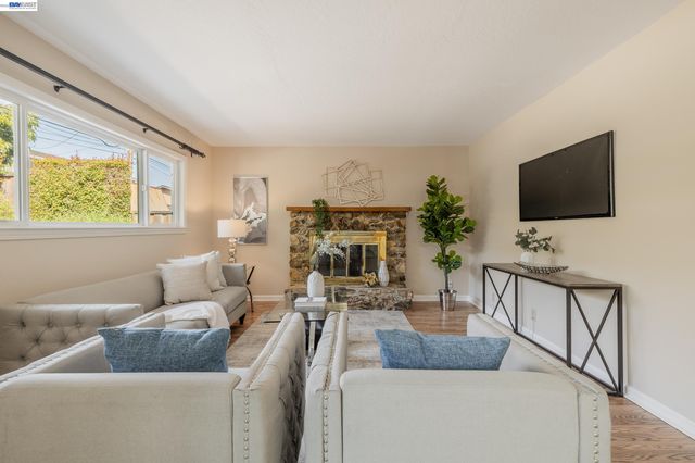 1650 Natalie Ct, San Jose, CA 95118