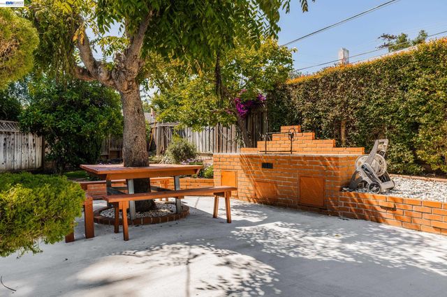 1650 Natalie Ct, San Jose, CA 95118