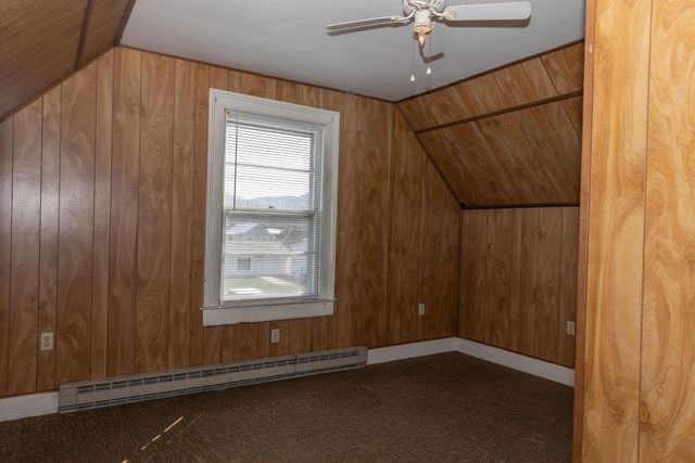 632 MCCULLOCH ST, Glasgow, VA 24555