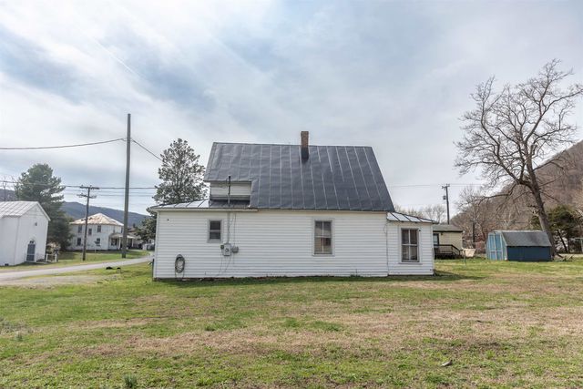 632 MCCULLOCH ST, Glasgow, VA 24555