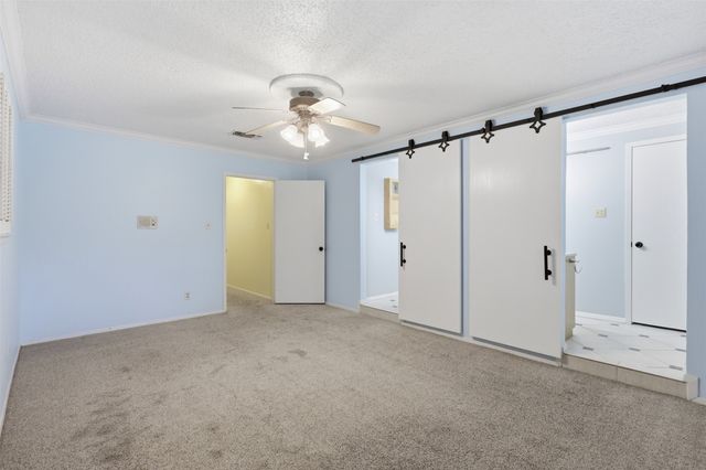 2108 Edgewood Court, Arlington, TX 76013