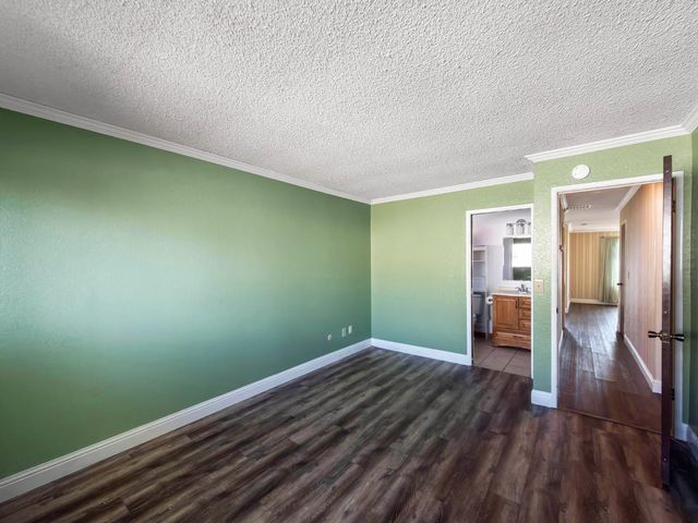 619 E Robinhood Dr, Stockton, CA 95207