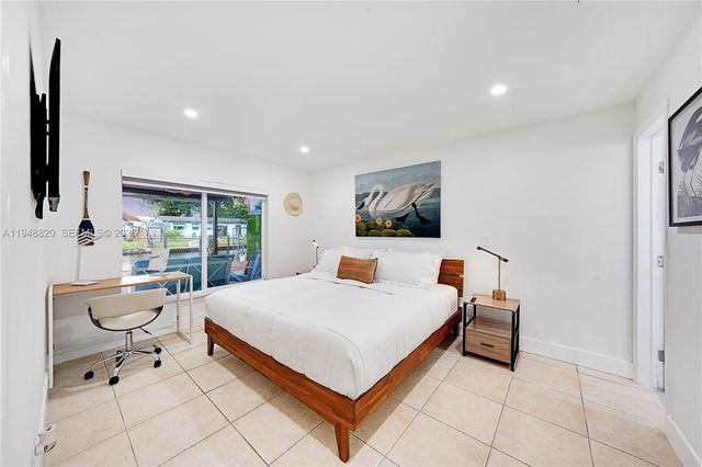 4711 SW 42nd Ter, Dania Beach, FL 33314