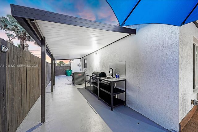 4711 SW 42nd Ter, Dania Beach, FL 33314