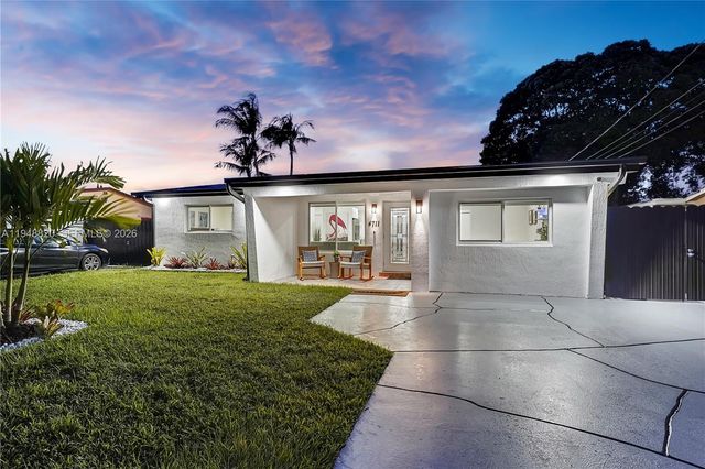 4711 SW 42nd Ter, Dania Beach, FL 33314