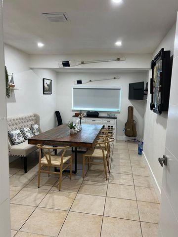 4711 SW 42nd Ter, Dania Beach, FL 33314