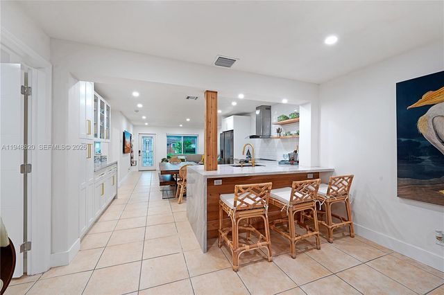 4711 SW 42nd Ter, Dania Beach, FL 33314