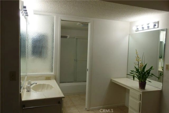 4242 Stansbury 113, Sherman Oaks, CA 91423