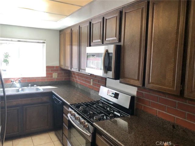 4242 Stansbury 113, Sherman Oaks, CA 91423