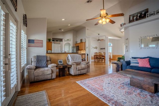 15141 FARM RD, Groveland, FL 34736