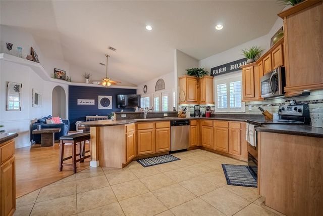 15141 FARM RD, Groveland, FL 34736