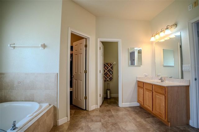 15141 FARM RD, Groveland, FL 34736