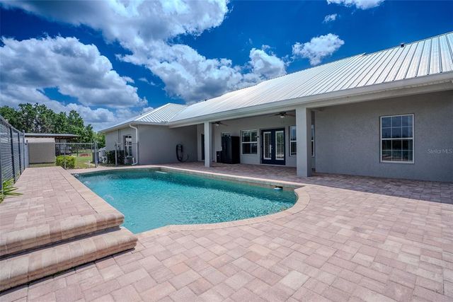 15141 FARM RD, Groveland, FL 34736