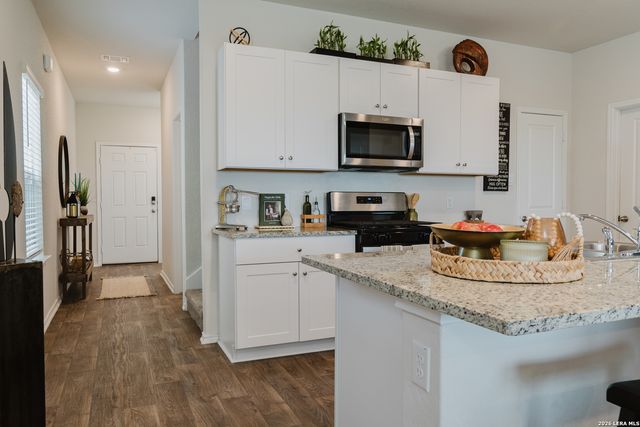 10514 Neversink Blvd, San Antonio, TX 78252