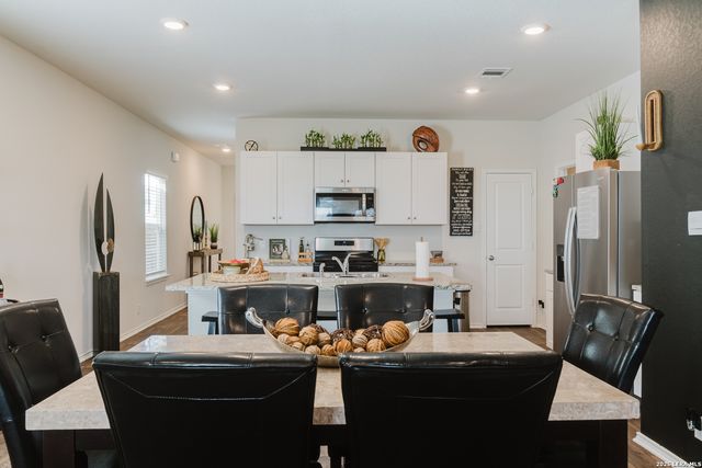 10514 Neversink Blvd, San Antonio, TX 78252