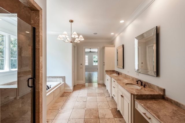 4301 Wallace Ln, Nashville, TN 37215