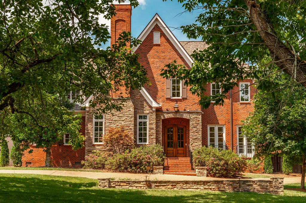 4301 Wallace Ln, Nashville, TN 37215