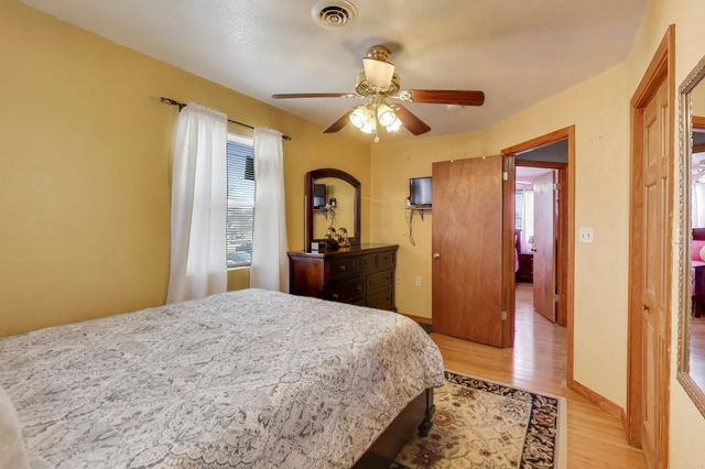 6720 Carolina Avenue, Hammond, IN 46323