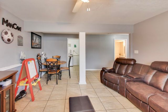 6720 Carolina Avenue, Hammond, IN 46323