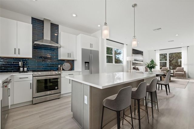 307 15TH STREET N, St Petersburg, FL 33705