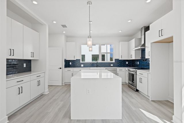 307 15TH STREET N, St Petersburg, FL 33705