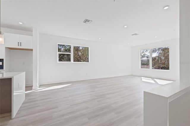 307 15TH STREET N, St Petersburg, FL 33705