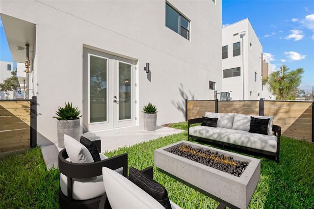 307 15TH STREET N, St Petersburg, FL 33705