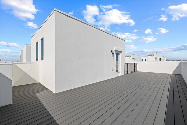 307 15TH STREET N, St Petersburg, FL 33705