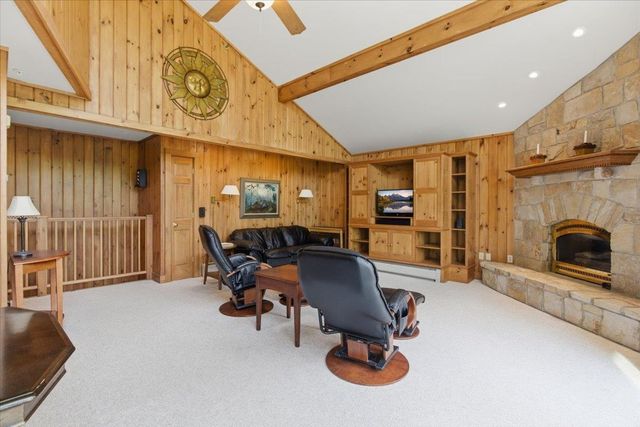 95 Birches Way D2, Peru, VT 05152