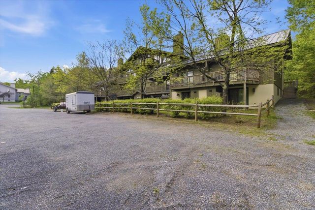 95 Birches Way D2, Peru, VT 05152