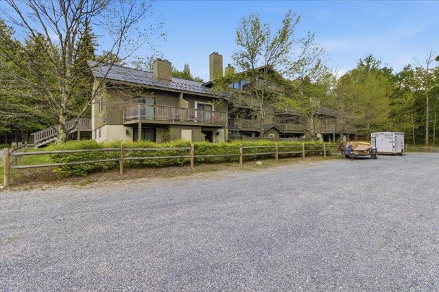 95 Birches Way D2, Peru, VT 05152