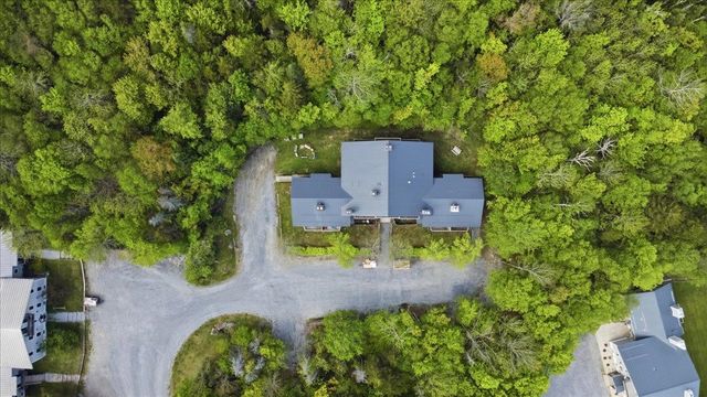 95 Birches Way D2, Peru, VT 05152