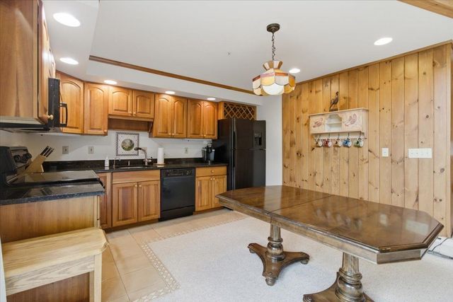 95 Birches Way D2, Peru, VT 05152