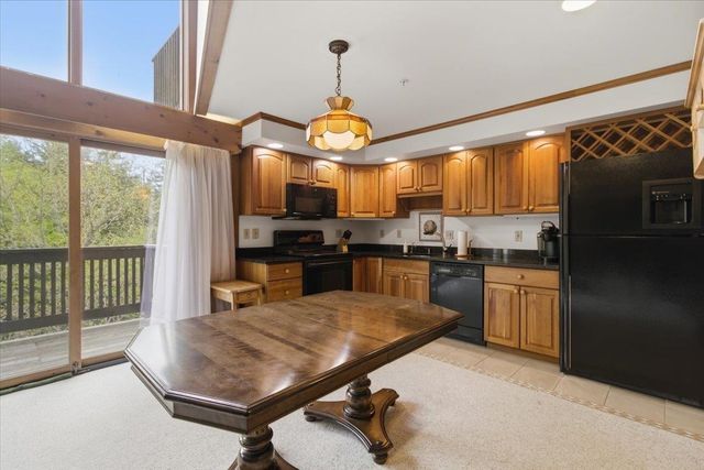 95 Birches Way D2, Peru, VT 05152