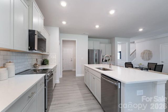 1067 Penarth Drive 75, Catawba, NC 28609