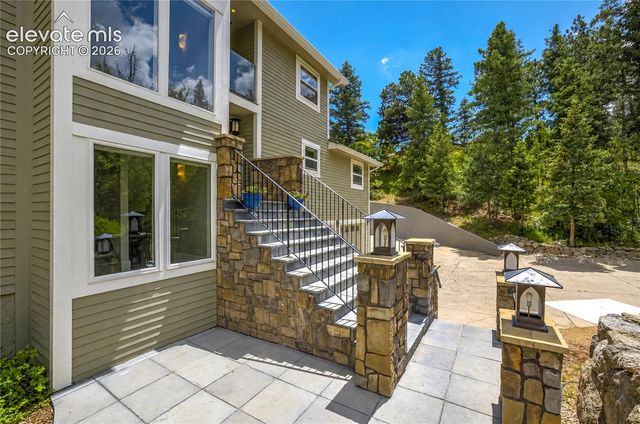 3 Thayer Road, Colorado Springs, CO 80906