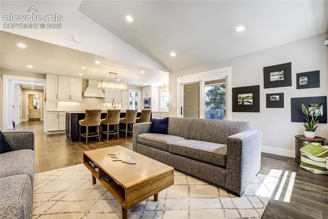 3 Thayer Road, Colorado Springs, CO 80906