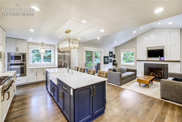 3 Thayer Road, Colorado Springs, CO 80906