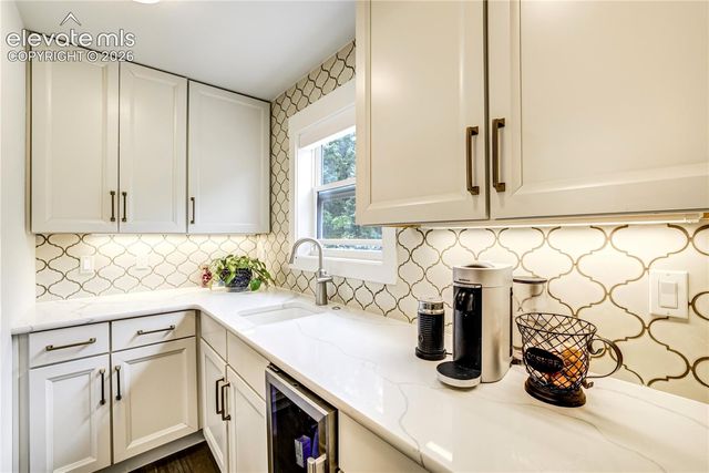 3 Thayer Road, Colorado Springs, CO 80906