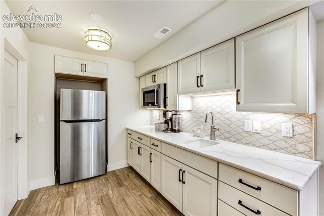 3 Thayer Road, Colorado Springs, CO 80906
