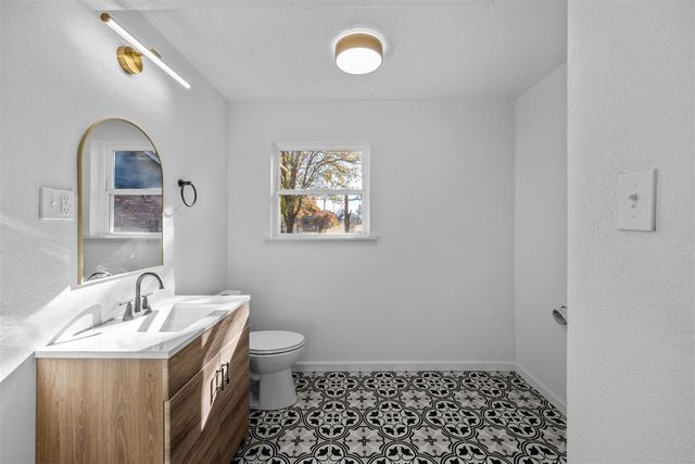 4608 NW Meadowbrook, Lawton, OK 73505